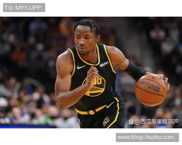 莫布里表现出色11投8中三分5中3贡献19分4板3助1帽助球队获胜 莫布里表现出色11投8中三分5中3贡献19分4板3助1帽助球队获胜